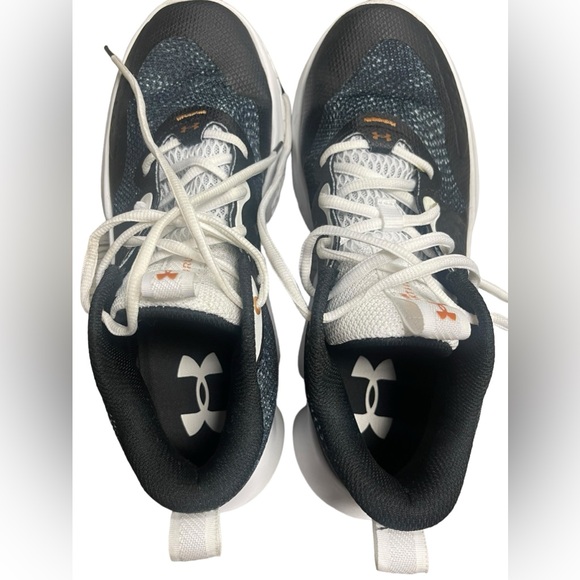 Under Armour. Sz 9.5 Women. Athletic Shoes/Trainers/Sneakers. Great condition - Picture 12 of 13